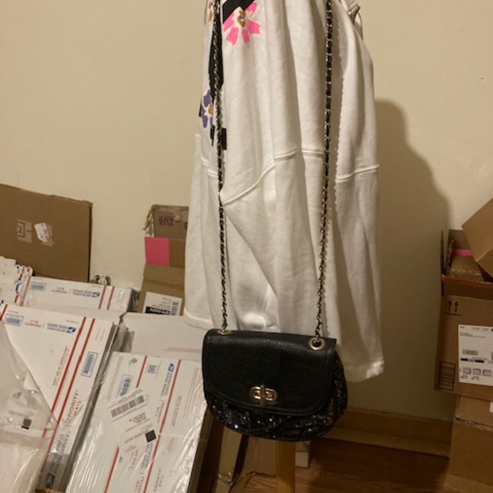 Chico's crossbody evening bag - Picture 3 of 8